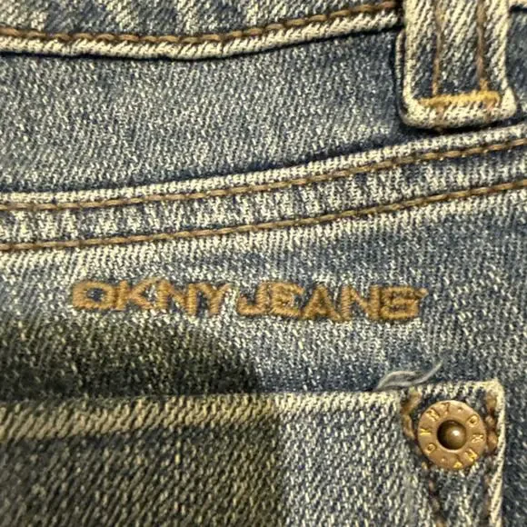 DKNY Soho Jean-Womens Blue Medium Wash Denim Jeans-Bootcut-Size 6S/C - Picture 13 of 16